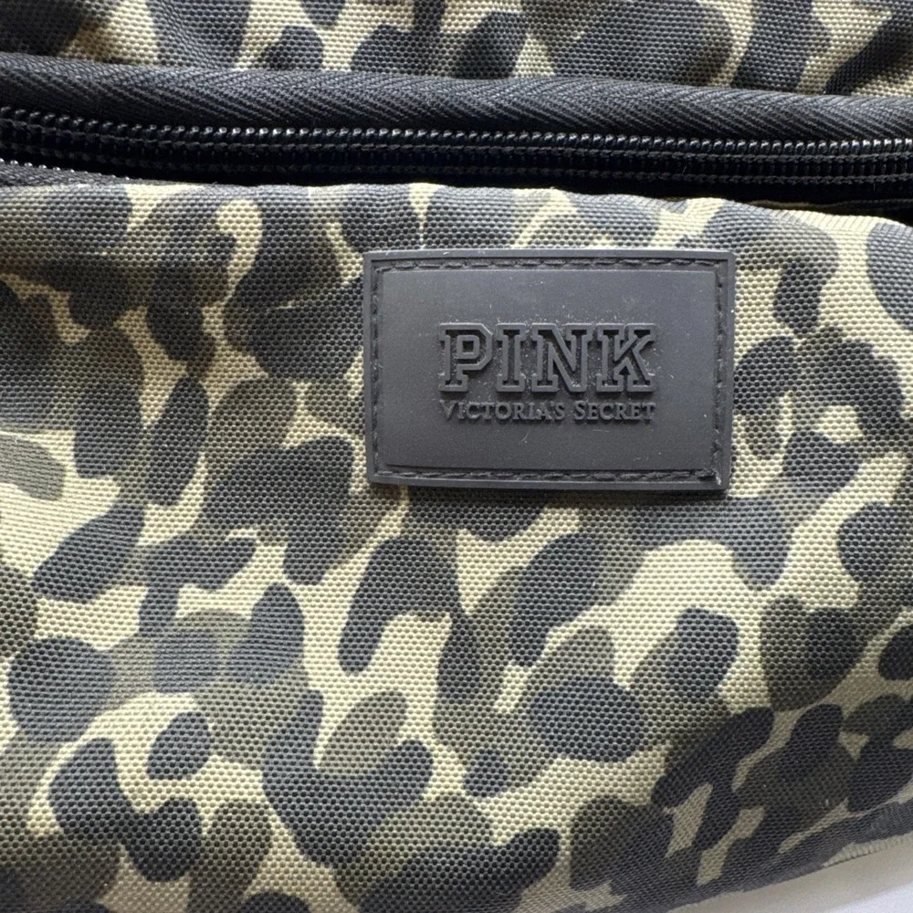 Pink Victoria's Secret Waist Pack Bag Green Camouflage 2‎ Pocket Adjustable Belt